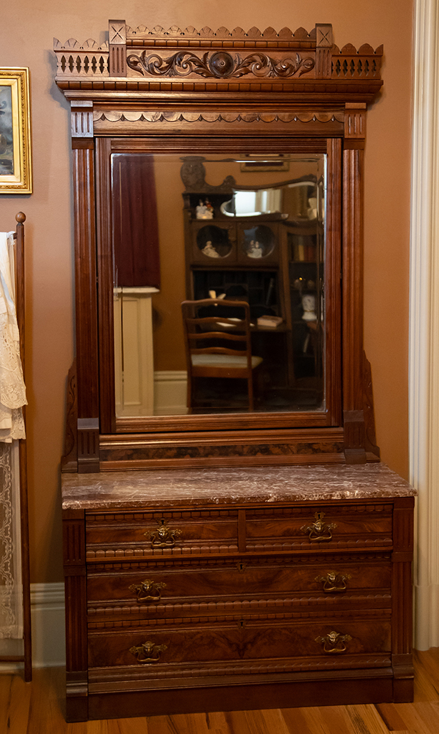 Kepley dressing table