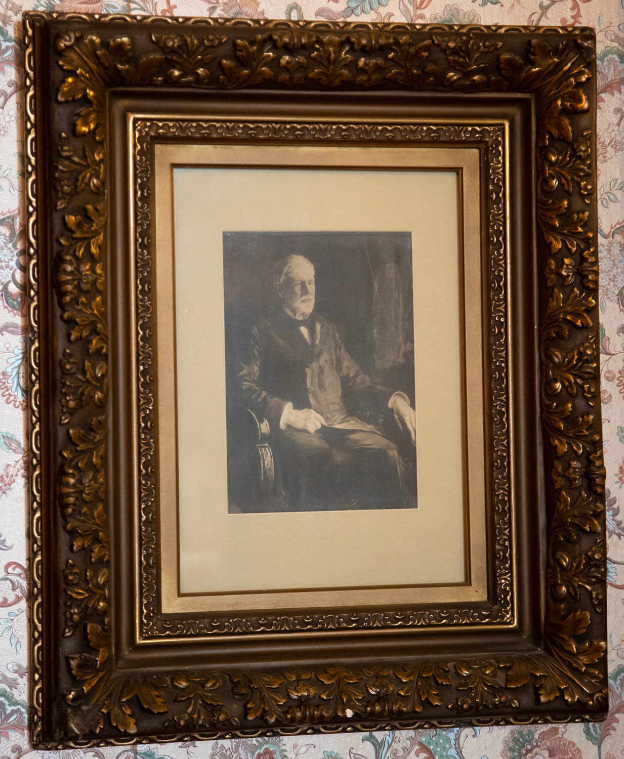 Hoyt portrait Music Room